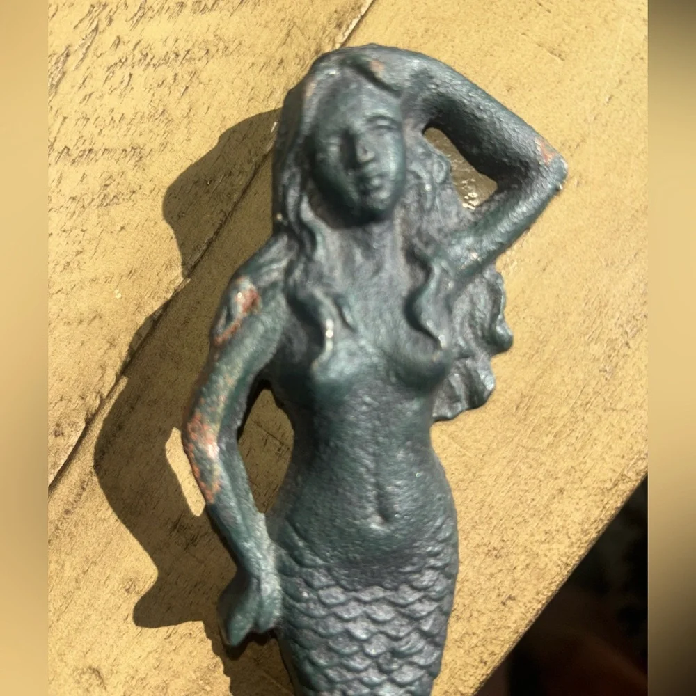 Vintage metal Mermaid hook